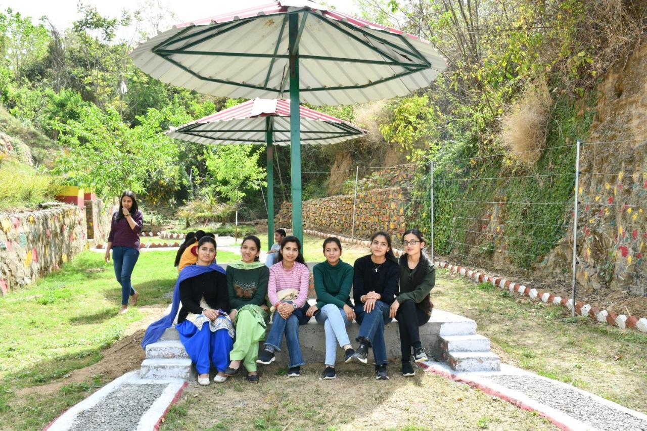 Nakshatra Resort Kunihar 外观 照片